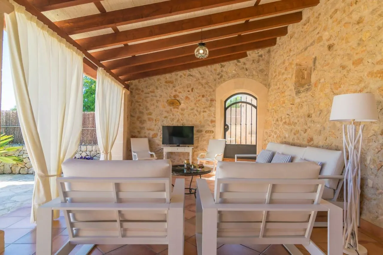 Willa Son Moll Petra  0*, Petra (Mallorca) Hiszpania